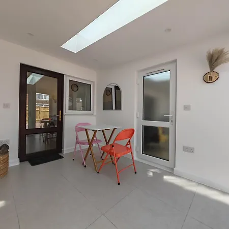 Gated 2 Guests Private House Free Parking Villa Bristol Exterior photo