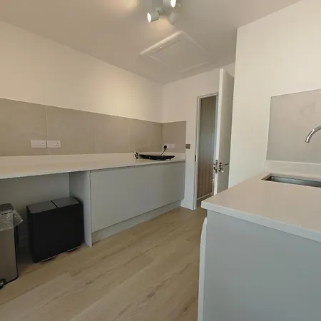 Gated 2 Guests Private House Free Parking Villa Bristol Exterior photo