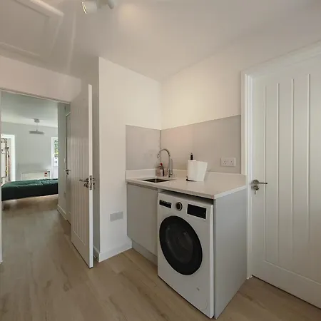 Gated 2 Guests Private House Free Parking Villa Bristol Exterior photo