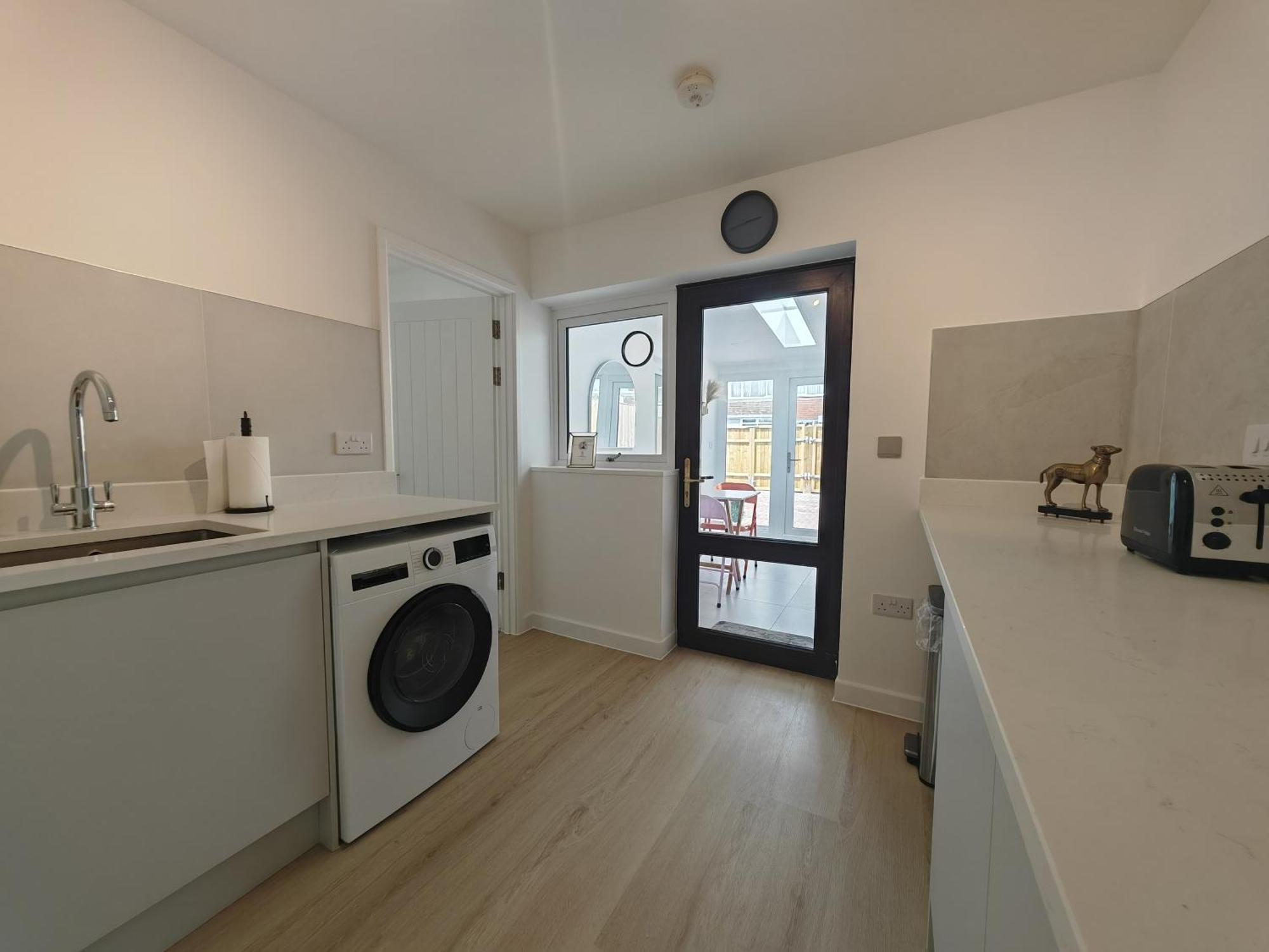 Gated 2 Guests Private House Free Parking * Bristol